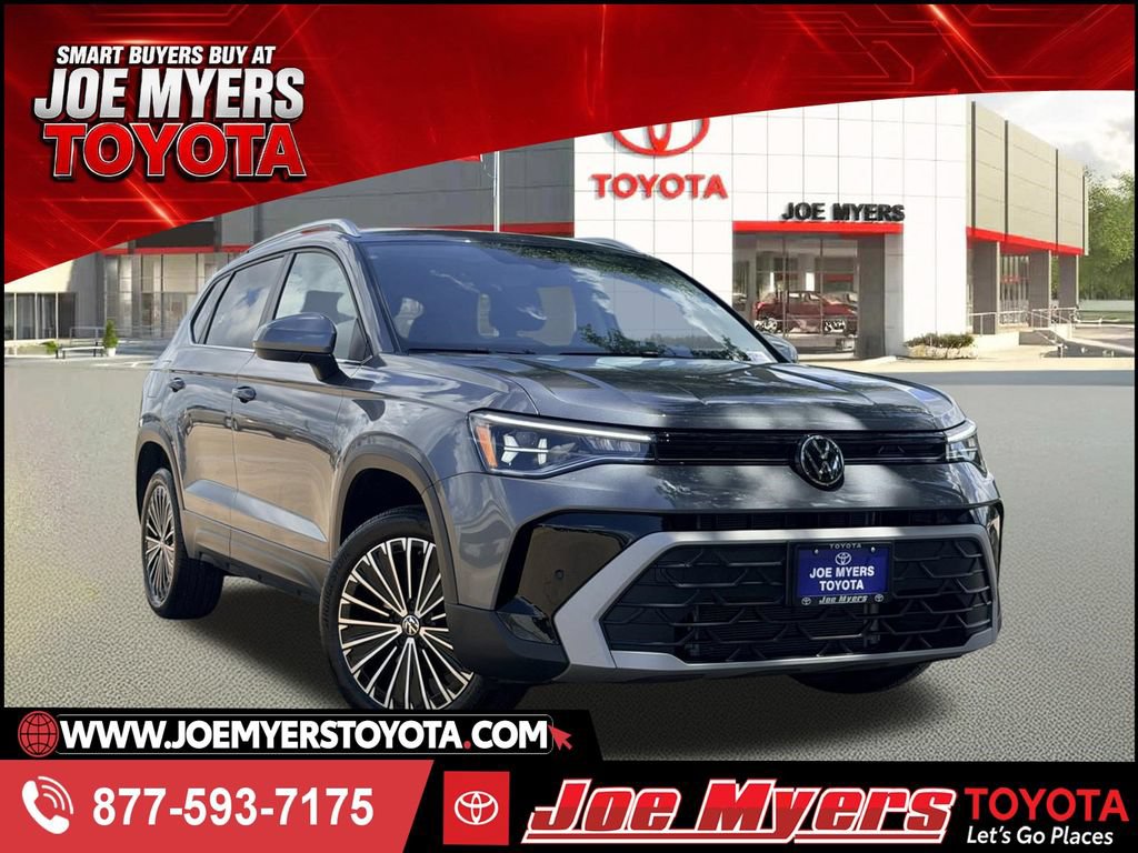Used 2026 Volkswagen Taos SE FWD image 1