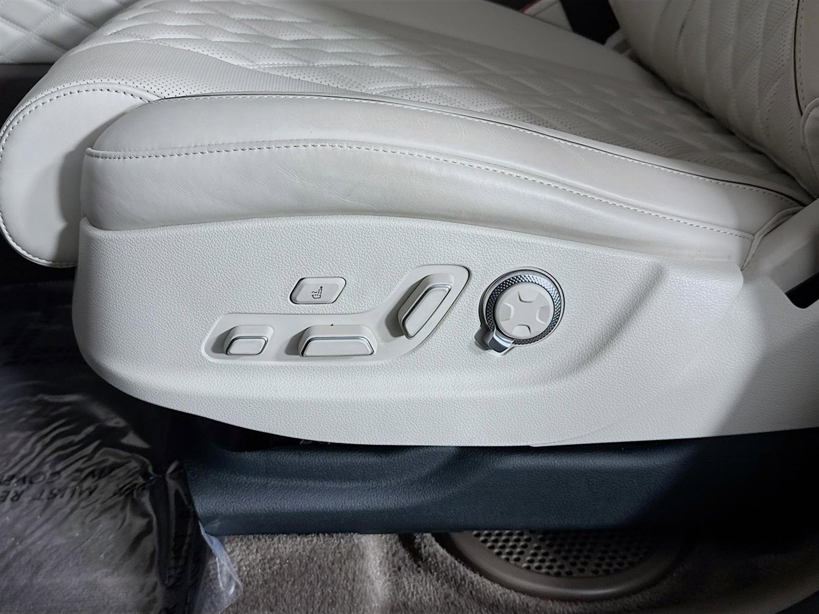 Certified 2024 Genesis GV80 3.5T Prestige Signature image 22