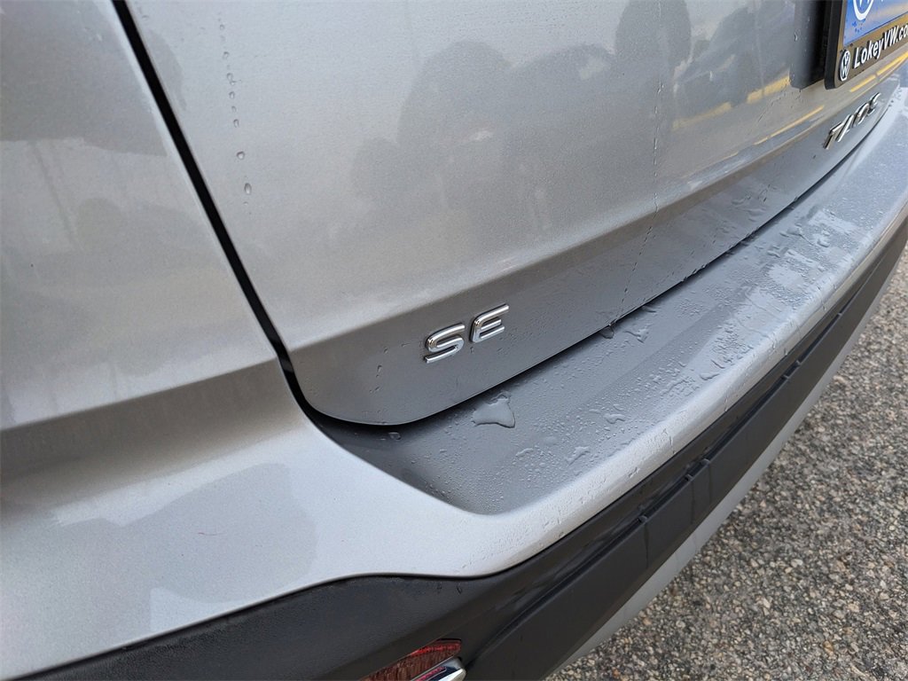 Certified 2023 Volkswagen Taos SE w/ Panoramic Sunroof Package image 14