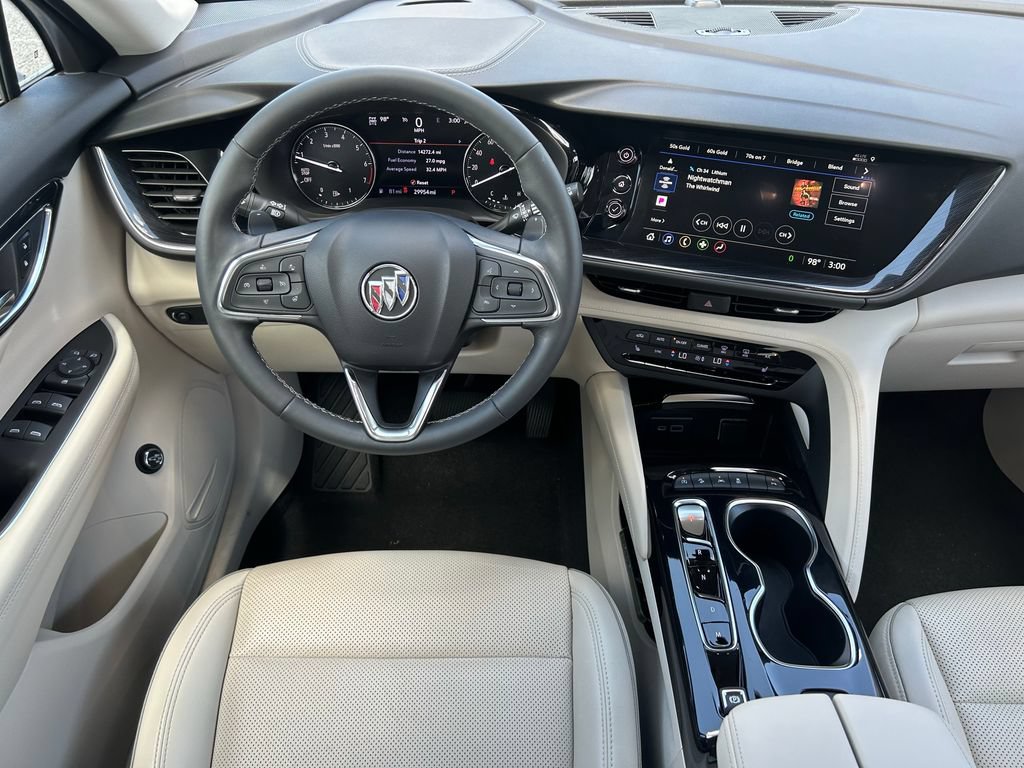 Used 2023 Buick Envision Essence AWD/4WD image 19