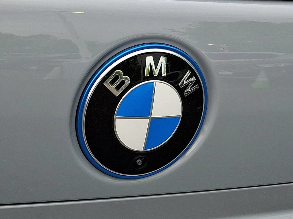 Used 2026 BMW 750e xDrive AWD/4WD image 30