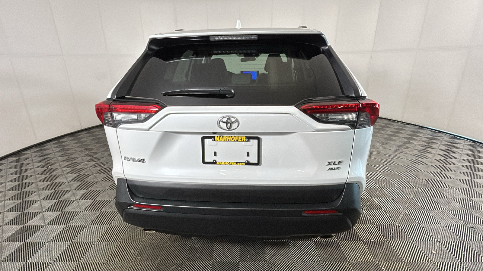 Used 2025 Toyota RAV4 XLE Premium w/ Weather Package AWD/4WD image 4