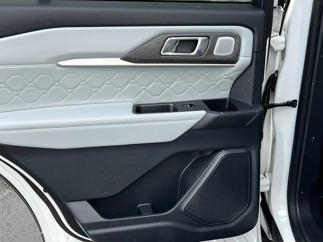 New 2026 Ford Explorer Platinum w/ LUX Leather Package image 37