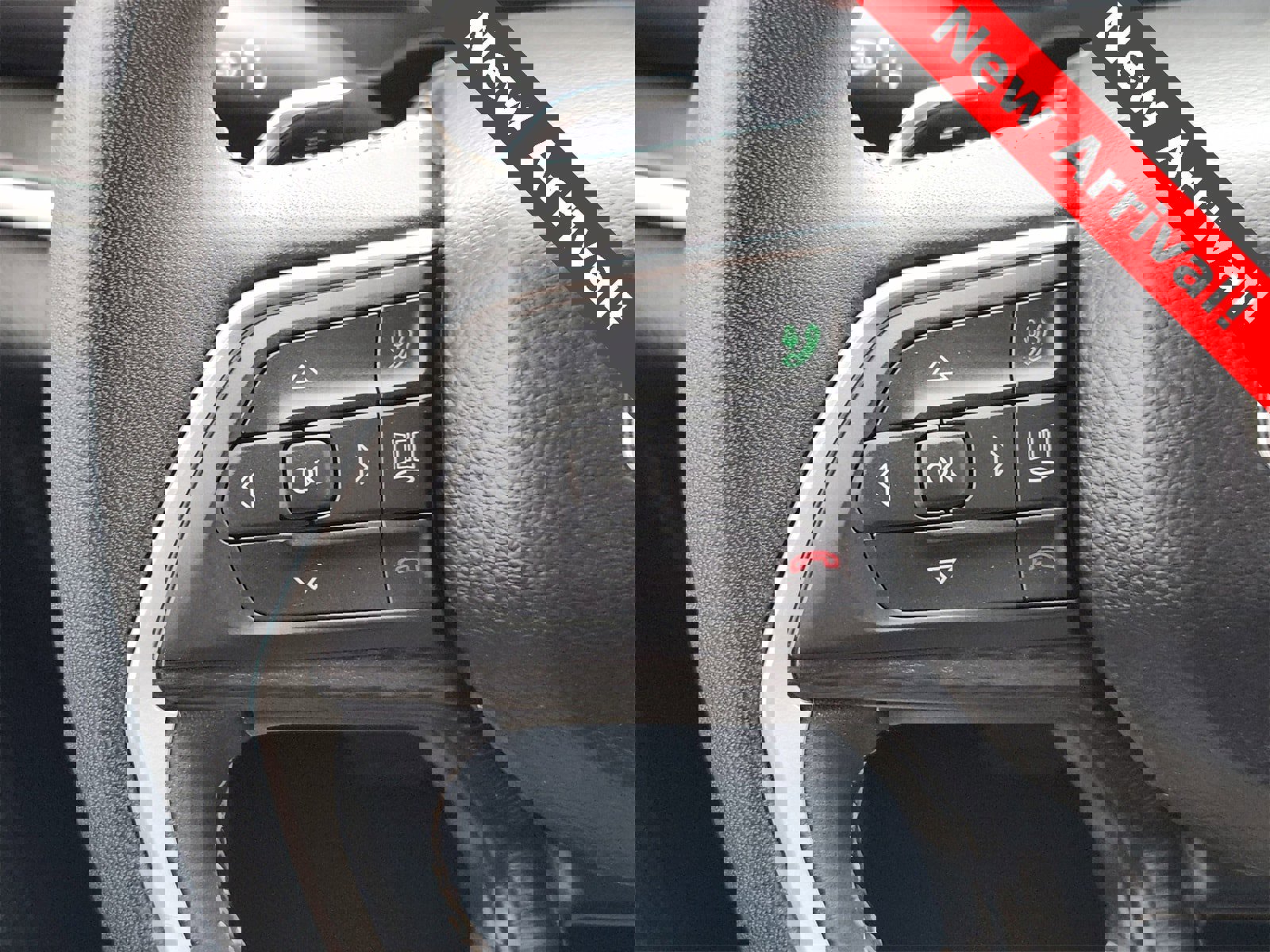 Used 2024 Jeep Grand Cherokee L Laredo image 28