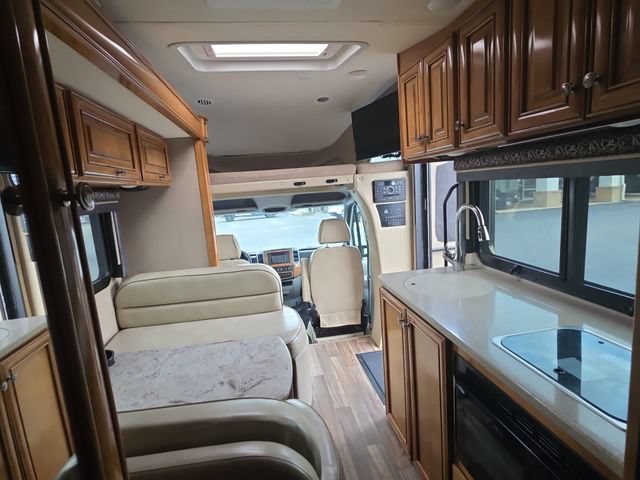 Used 2016 Mercedes-Benz Sprinter 3500 image 13