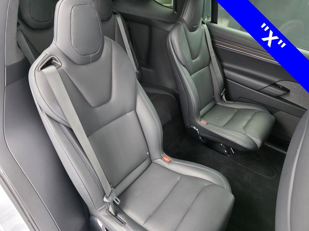 Used 2024 Tesla Model X image 24