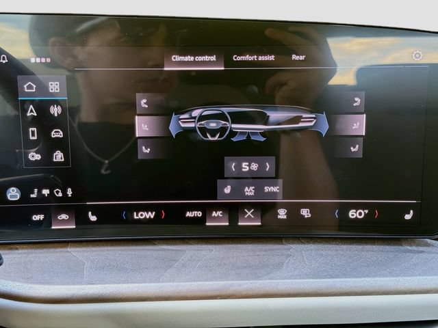 Used 2025 Audi Q5 Premium w/ Convenience Package AWD/4WD image 36