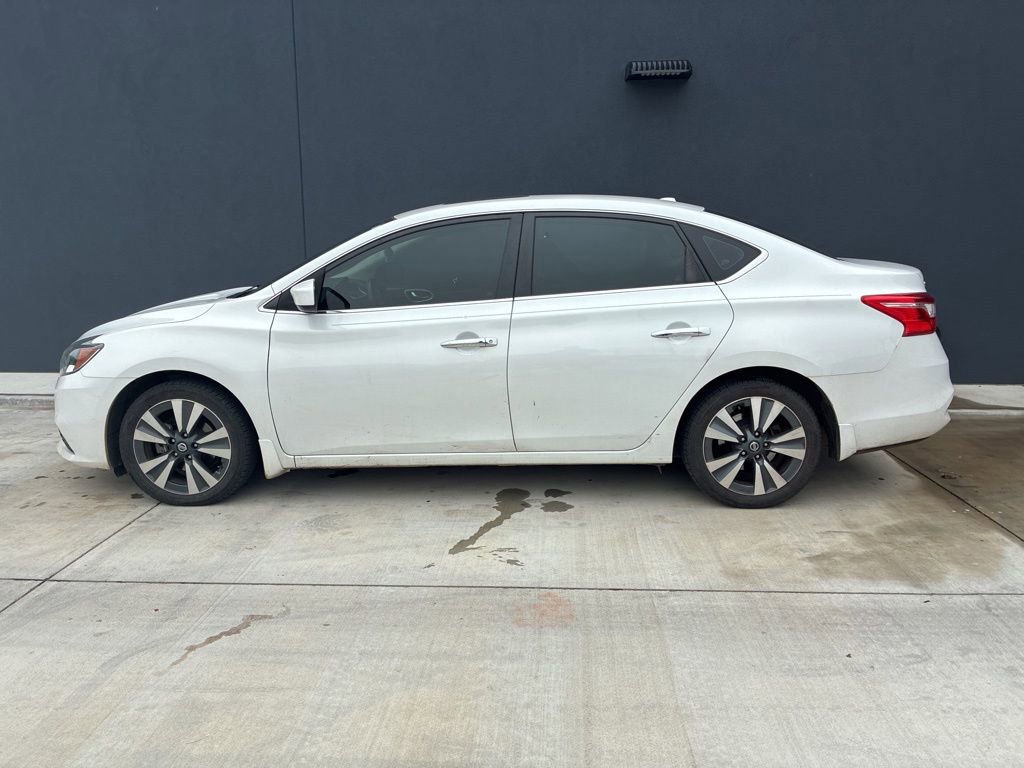 Used 2019 Nissan Sentra SV w/ Special Edition Package FWD image 7