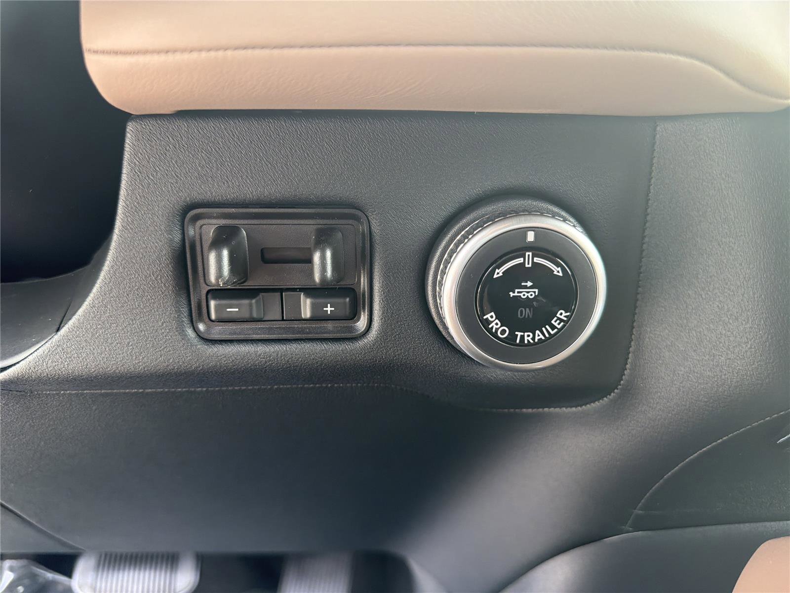 New 2026 Lincoln Navigator L Black Label AWD/4WD image 22