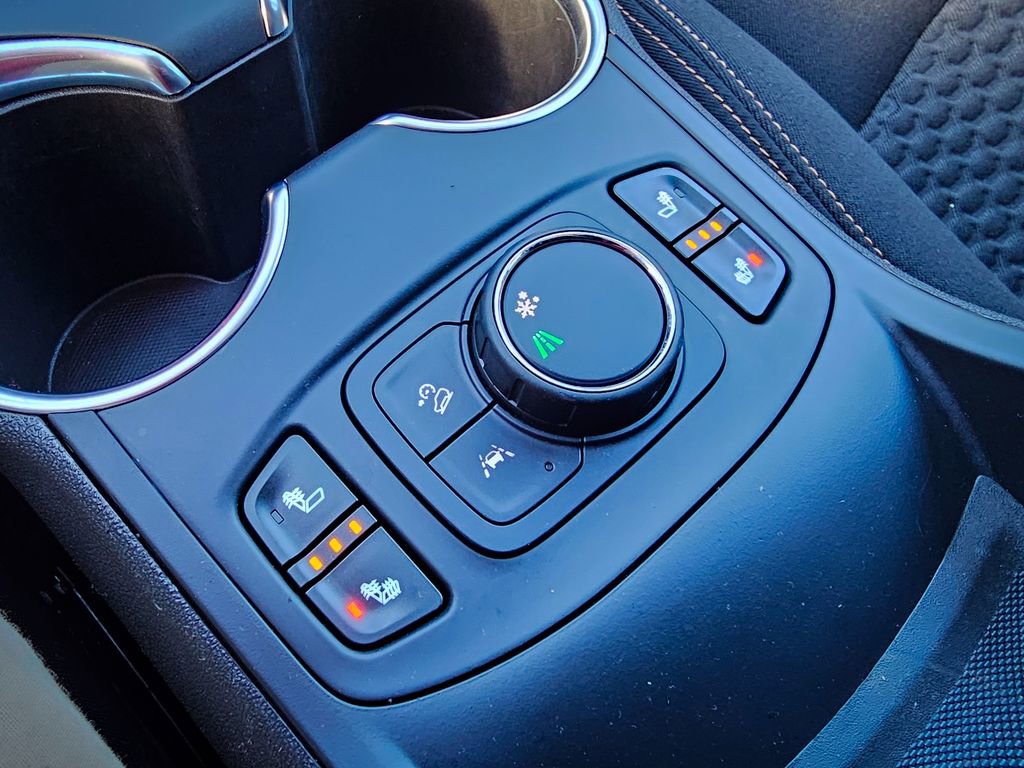 Used 2020 GMC Terrain SLE w/ Driver Convenience Package image 25