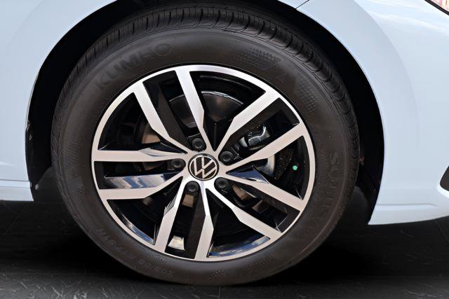 Certified 2026 Volkswagen Jetta SE FWD image 10