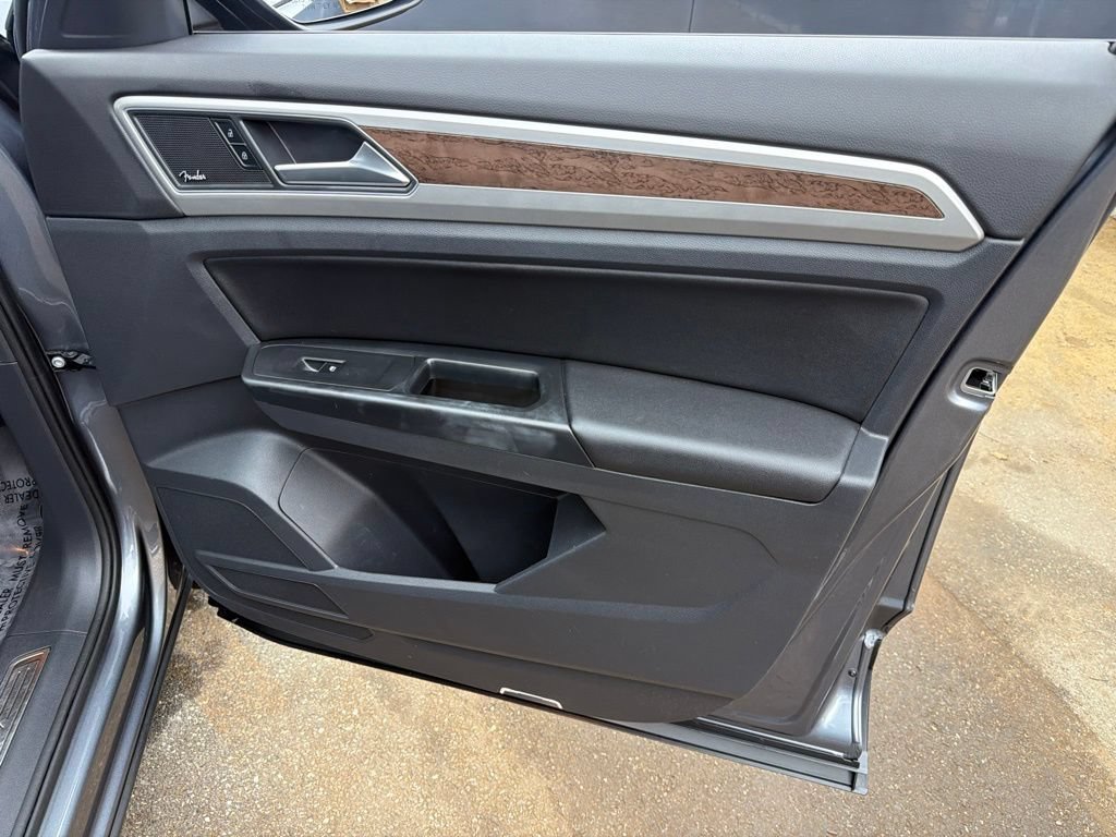 Used 2019 Volkswagen Atlas SEL Premium AWD/4WD image 30