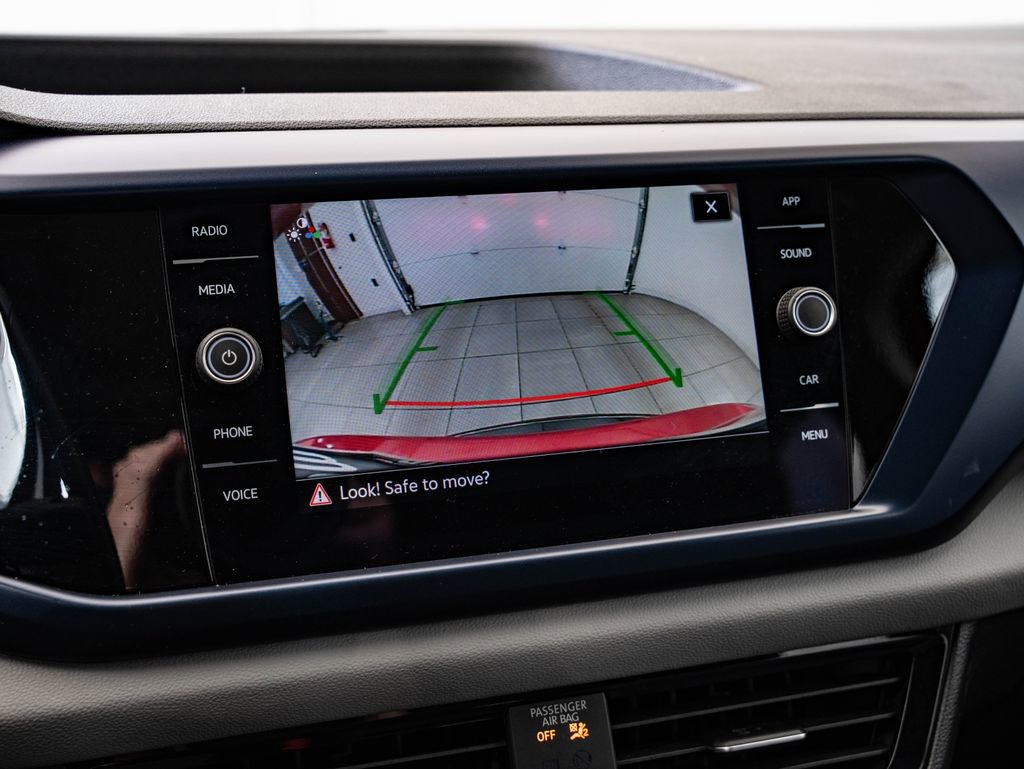 Used 2023 Volkswagen Taos SE w/ Panoramic Sunroof Package FWD image 34
