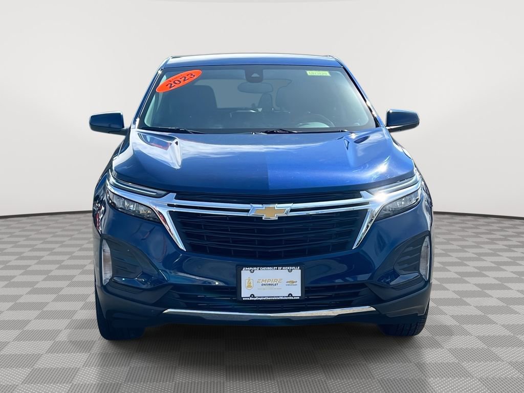 Used 2023 Chevrolet Equinox LT AWD/4WD image 2