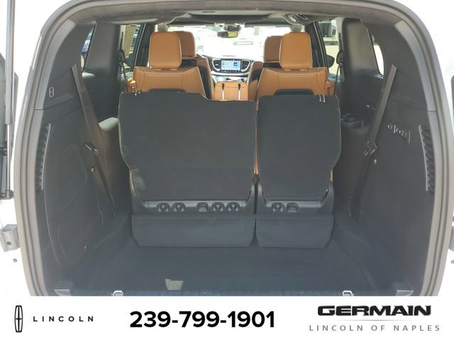 Used 2023 Chrysler Pacifica Pinnacle FWD image 22