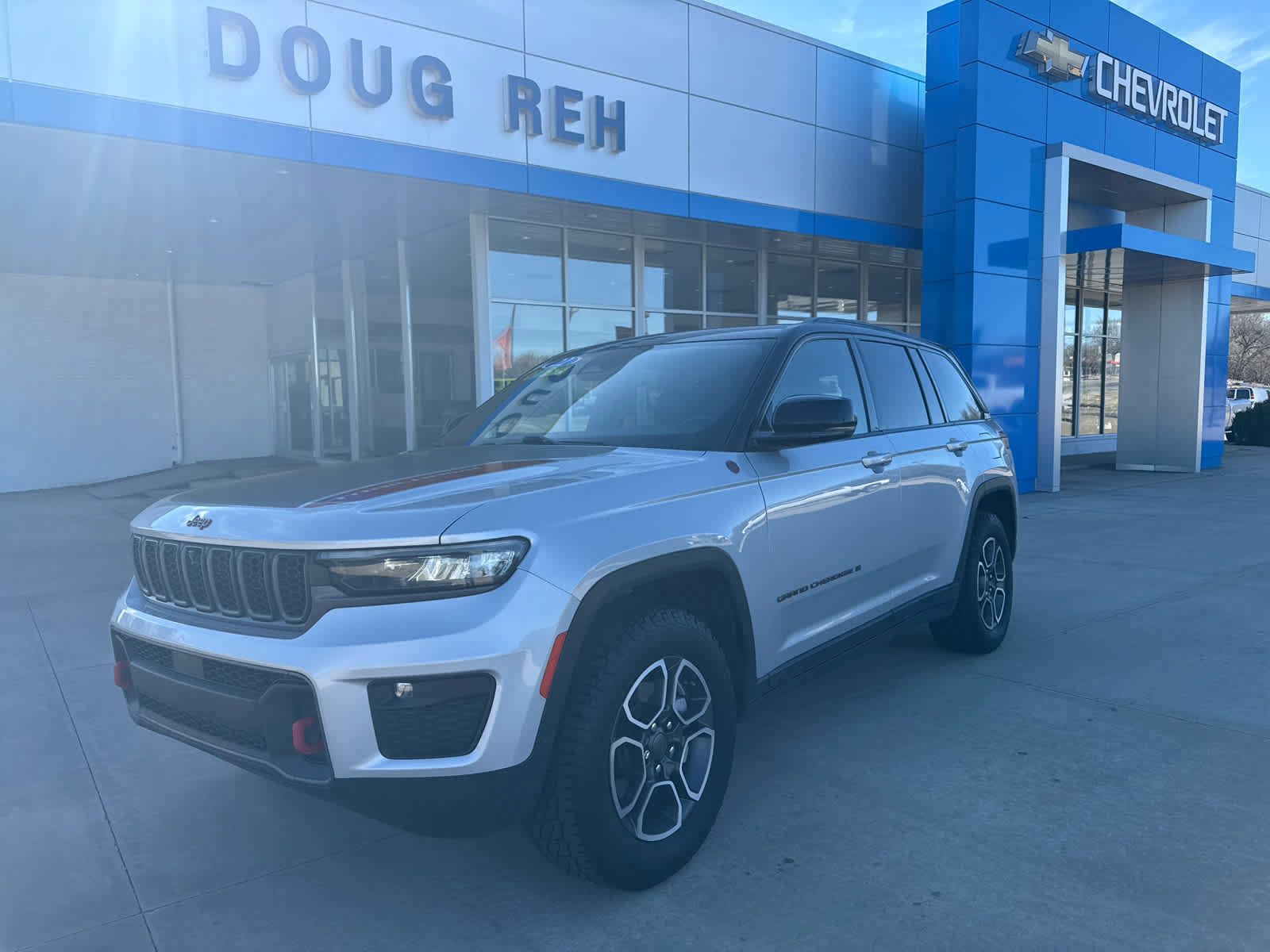 Used 2022 Jeep Grand Cherokee Trailhawk image 1