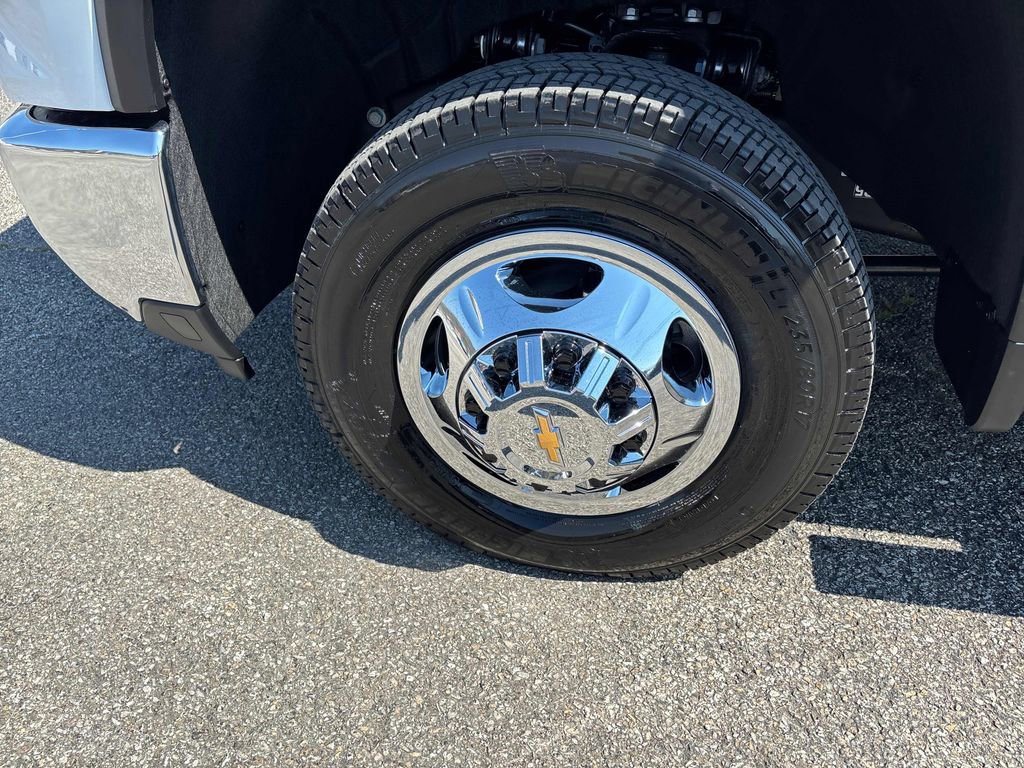 New 2026 Chevrolet Silverado 3500 LT image 25