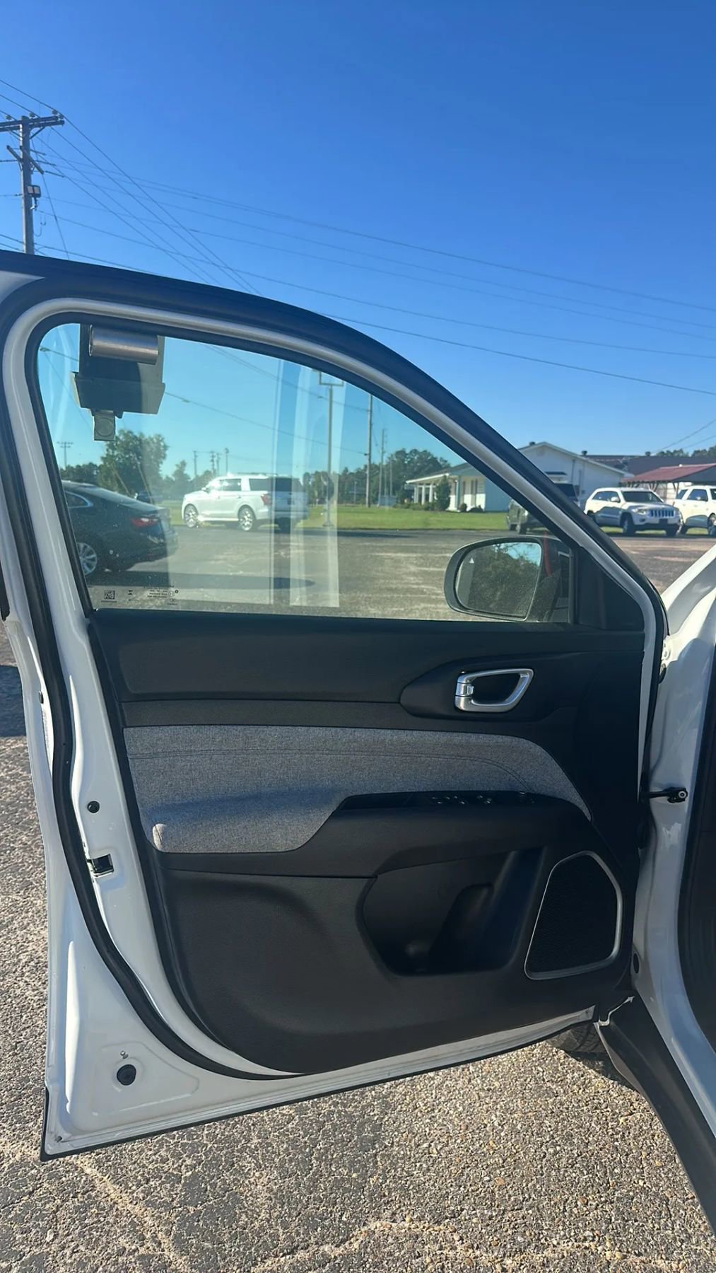 Used 2024 Jeep Compass Latitude image 10