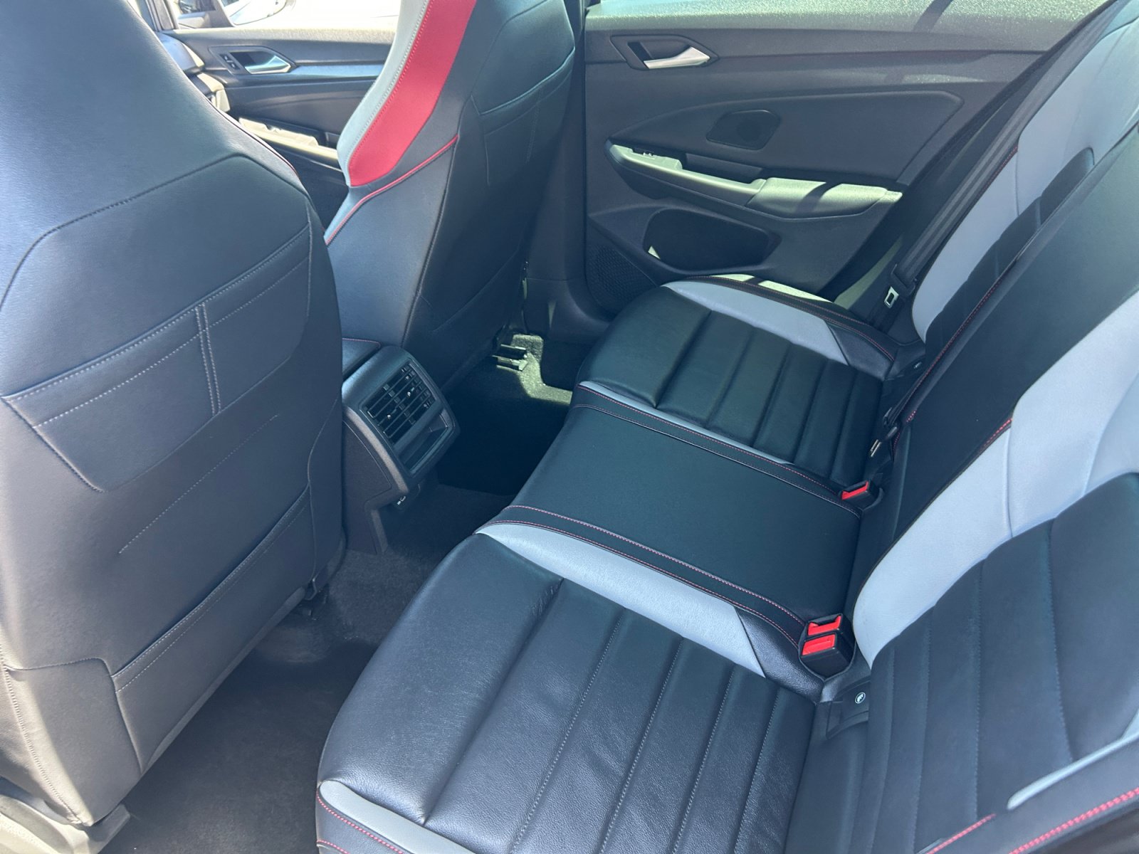 Certified 2024 Volkswagen GTI SE w/ SE Leather Seats Package FWD image 17