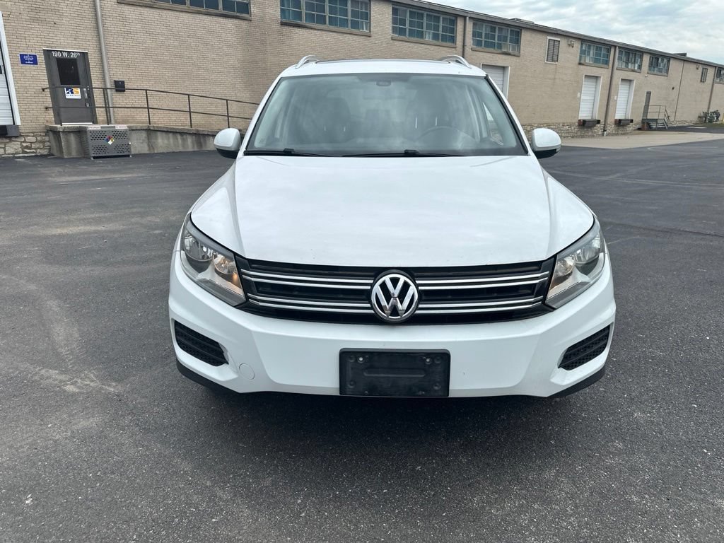 Used 2017 Volkswagen Tiguan Wolfsburg Edition AWD/4WD image 2