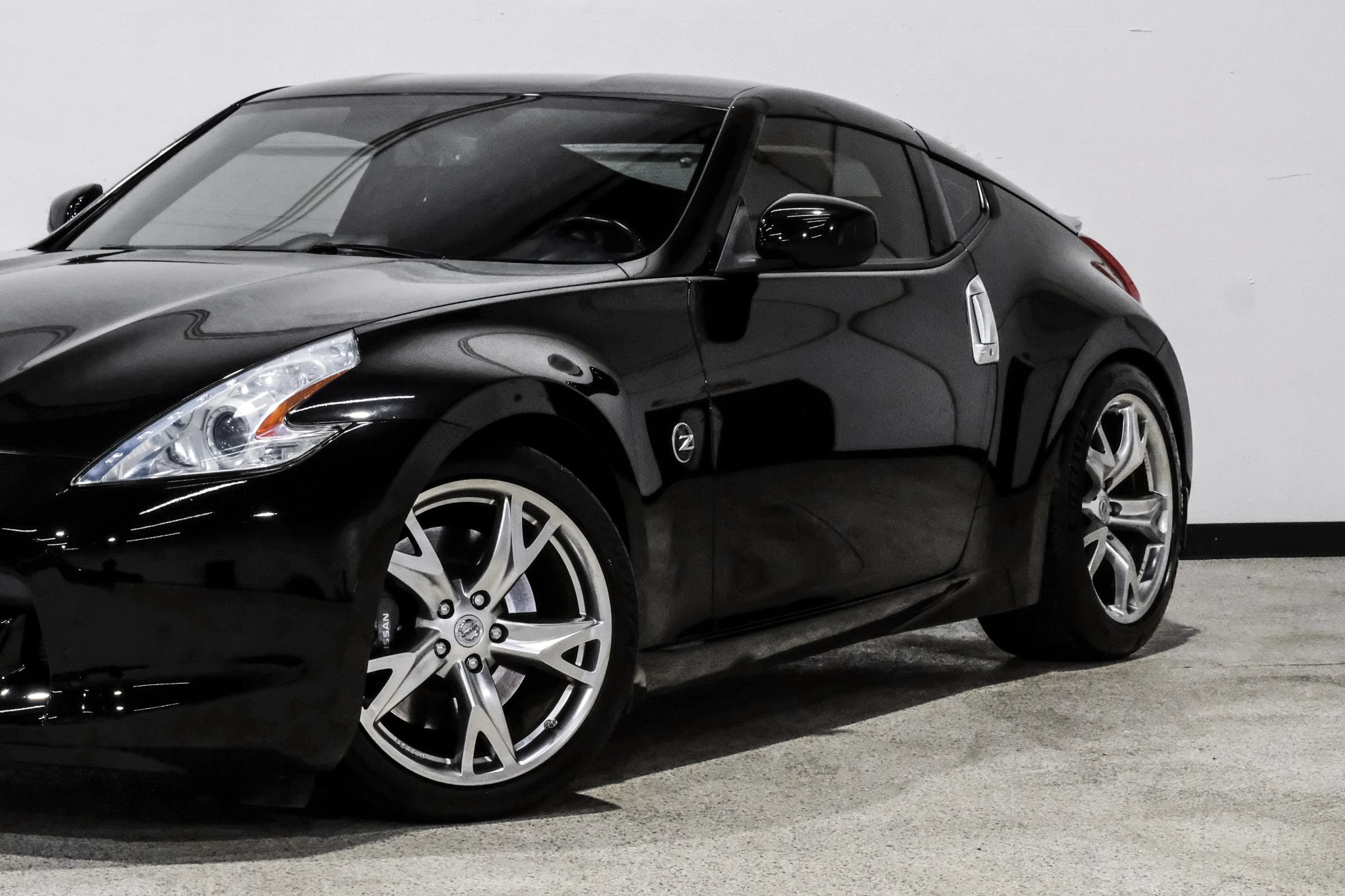 Used 2012 Nissan 370Z Touring w/ Sport Pkg RWD image 12