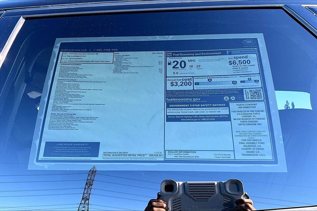 New 2025 Land Rover Discovery Sport Dynamic SE image 14
