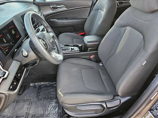 Used 2024 Kia Sportage LX image 14