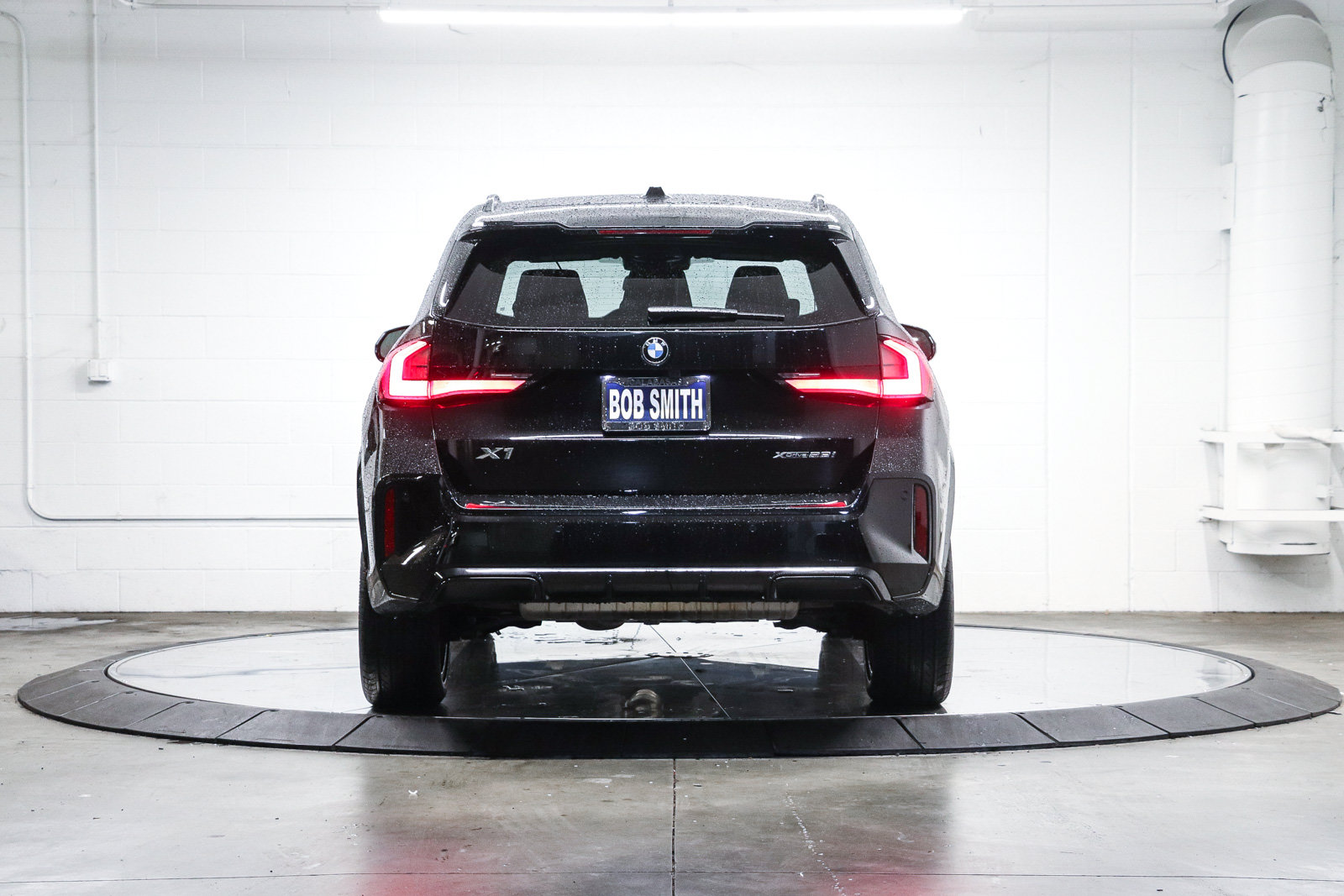 Certified 2023 BMW X1 xDrive28i w/ M Sport Package AWD/4WD image 6
