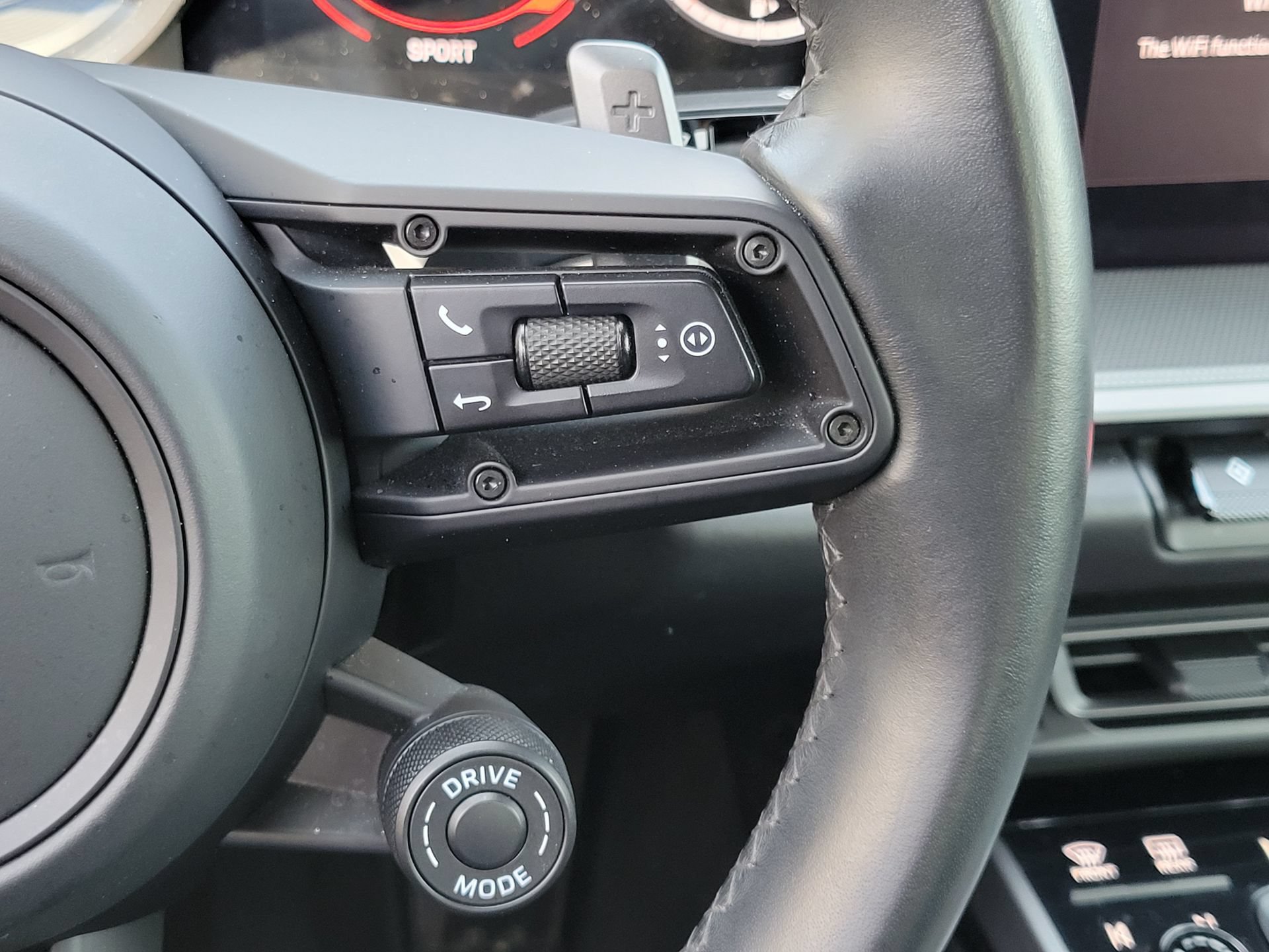 Certified 2022 Porsche 911 Carrera RWD image 14