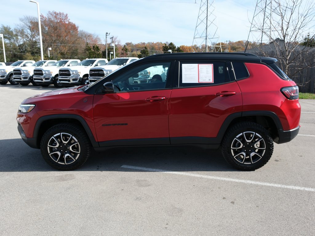 Used 2024 Jeep Compass Trailhawk w/ Trailhawk Elite Group image 10
