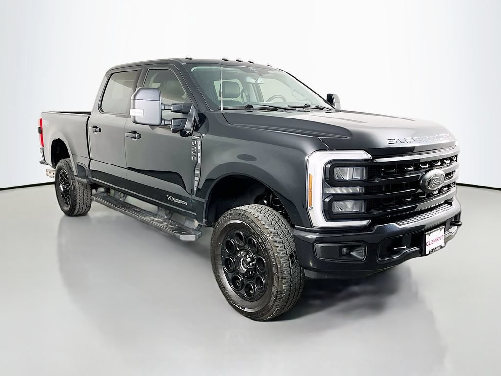 Used 2024 Ford F250 Lariat w/ Black Appearance Package AWD/4WD image 4