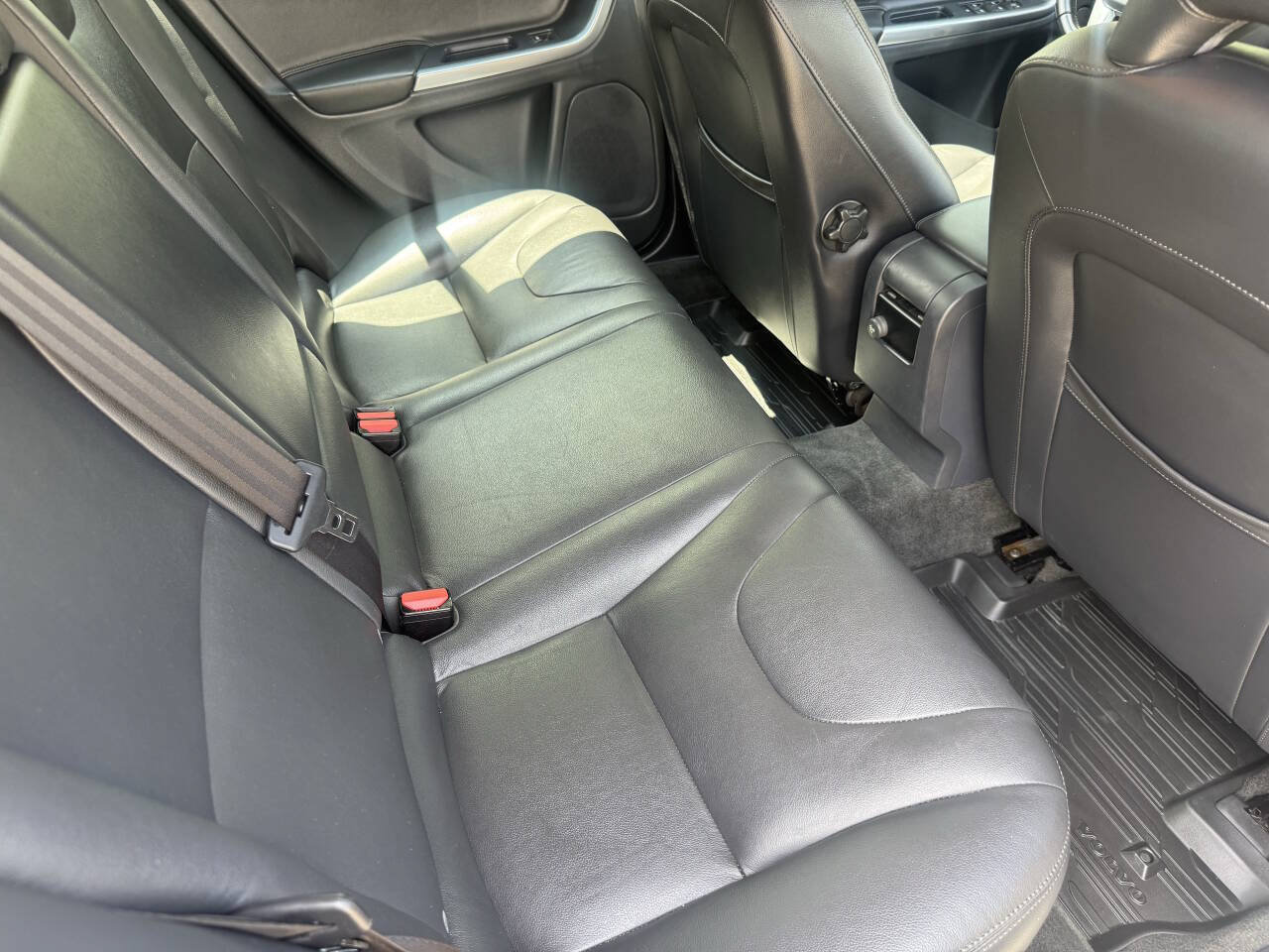 Used 2015 Volvo V60 T5 Premier AWD/4WD image 14