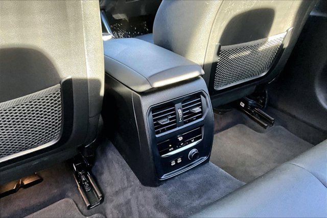 Used 2019 BMW 330i xDrive Sedan w/ Convenience Package image 10