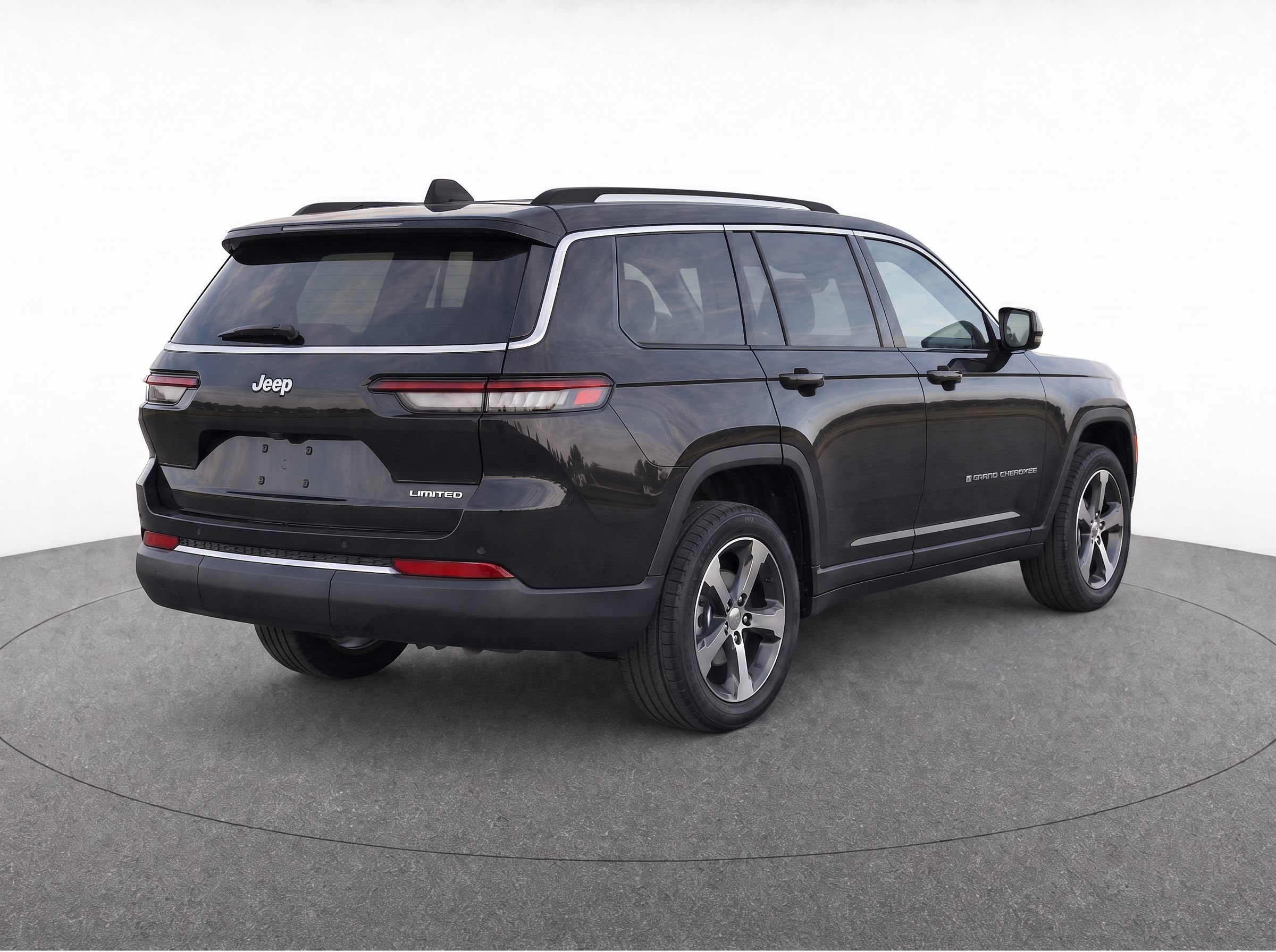 Used 2022 Jeep Grand Cherokee L Limited RWD image 4