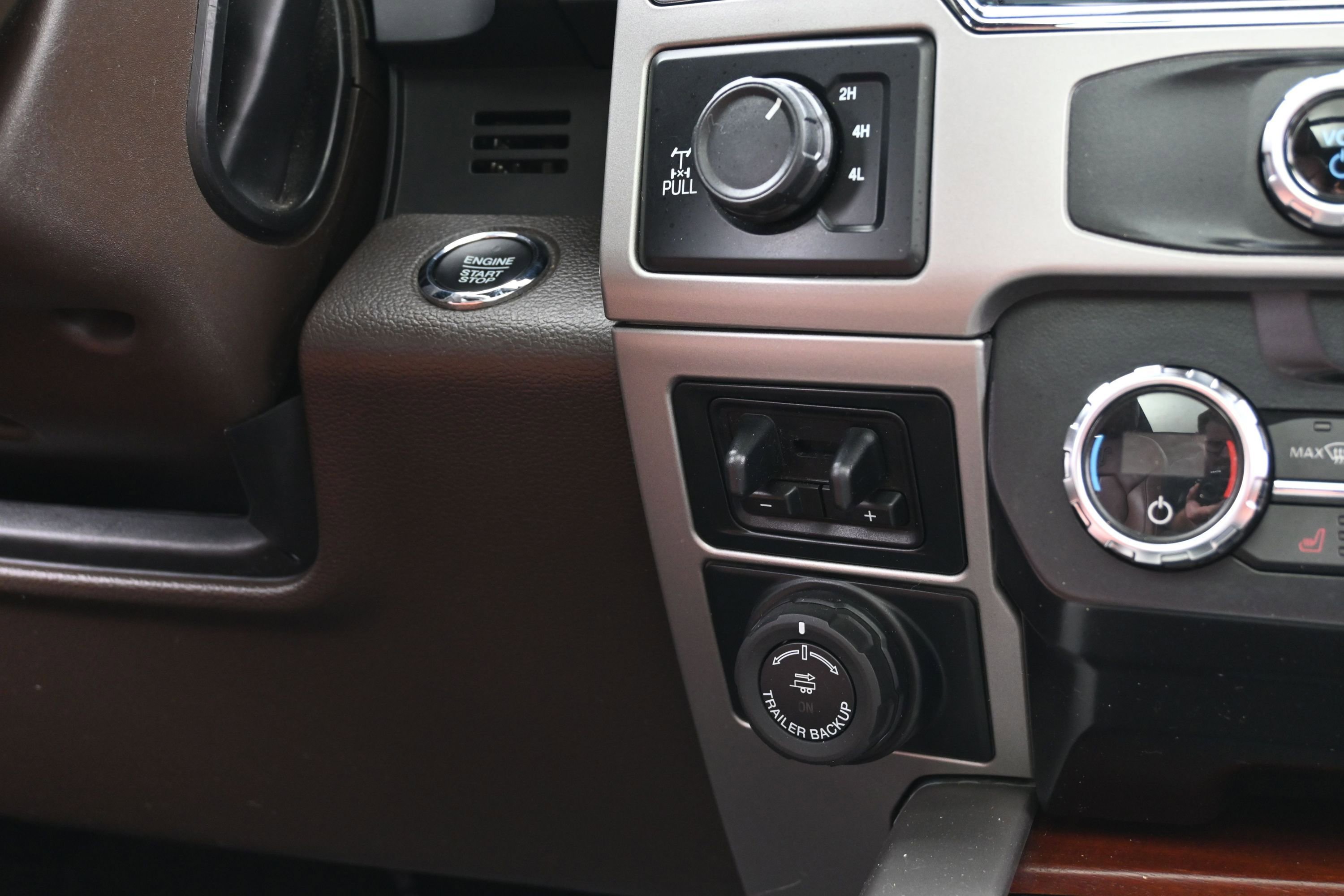 Used 2022 Ford F350 King Ranch w/ Tremor Off-Road Package AWD/4WD image 38