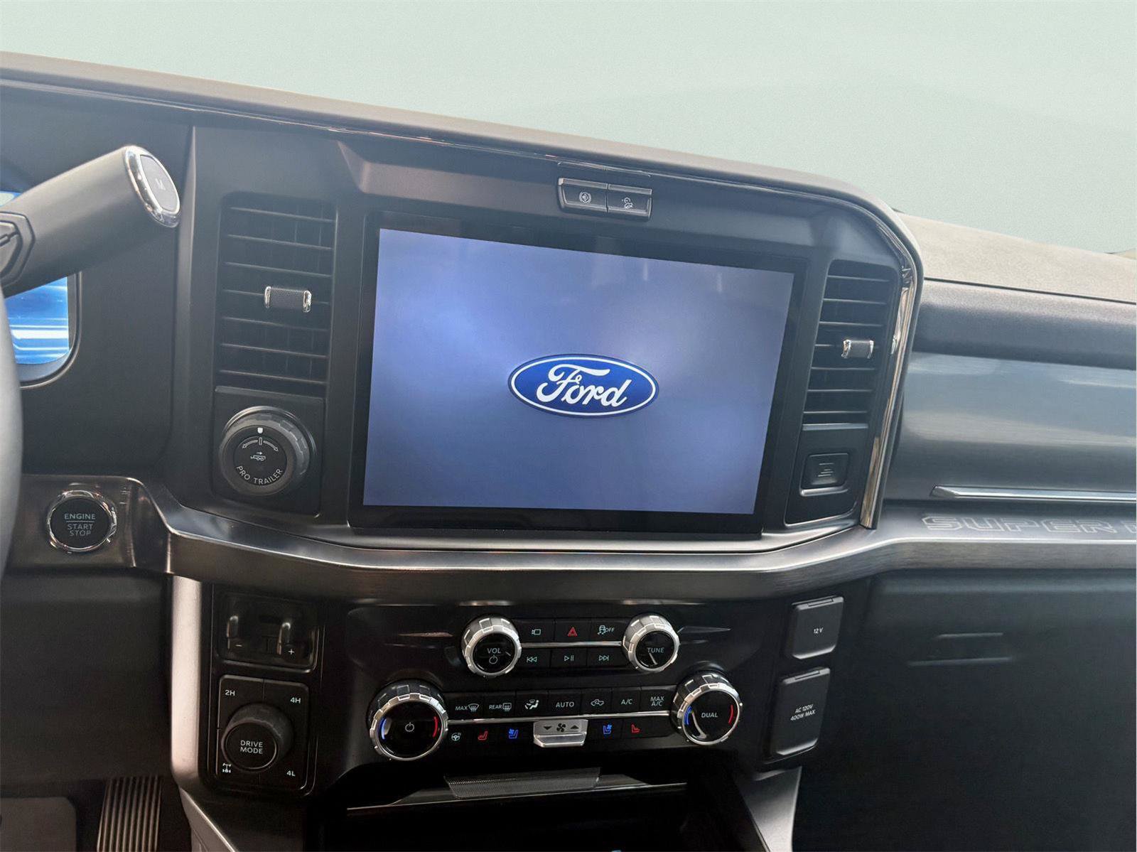 Used 2025 Ford F350 Lariat w/ Lariat Ultimate Package AWD/4WD image 23