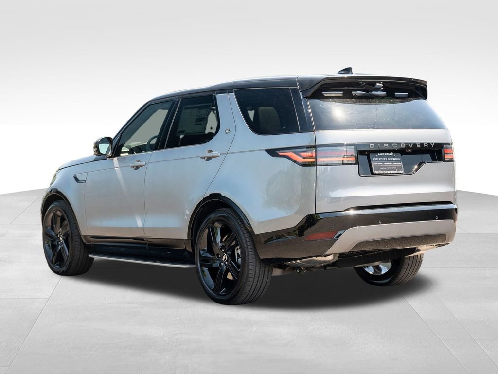 New 2025 Land Rover Discovery Dynamic SE image 6