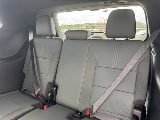 Certified 2026 GMC Acadia AT4 w/ LPO, Floor Liner Package AWD/4WD image 22