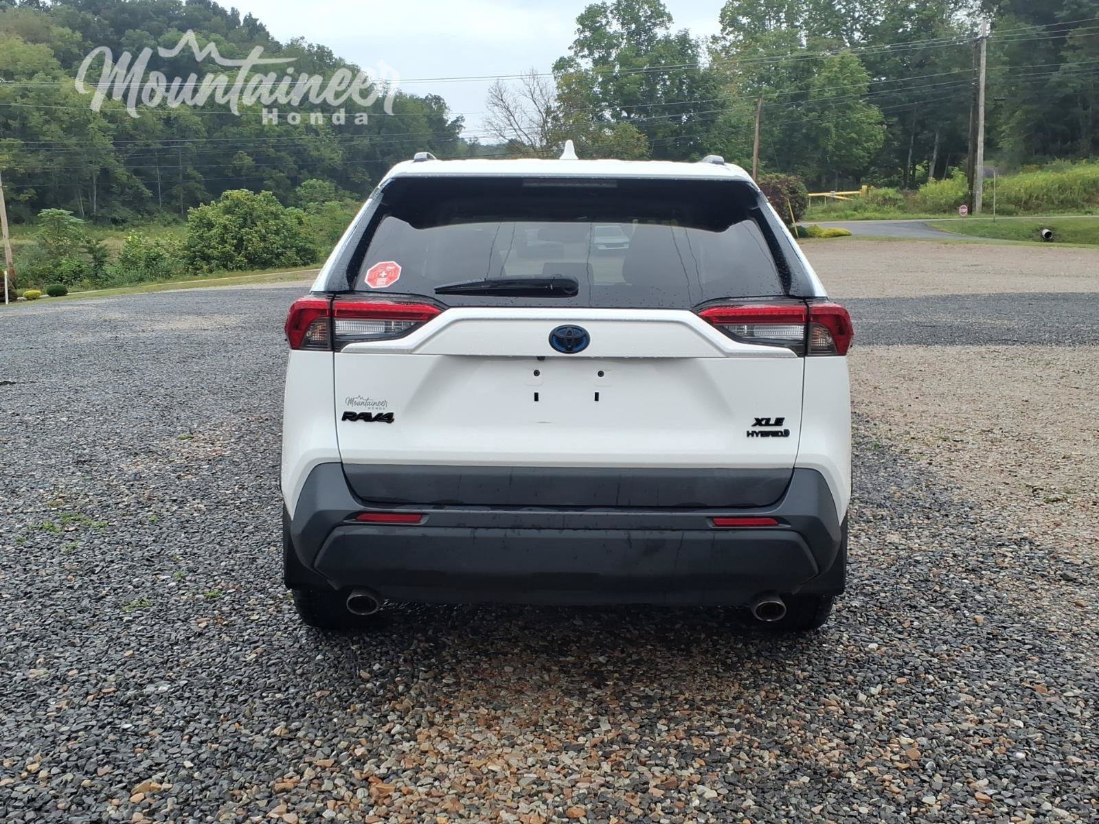 Used 2019 Toyota RAV4 XLE w/ Convenience Package AWD/4WD image 6