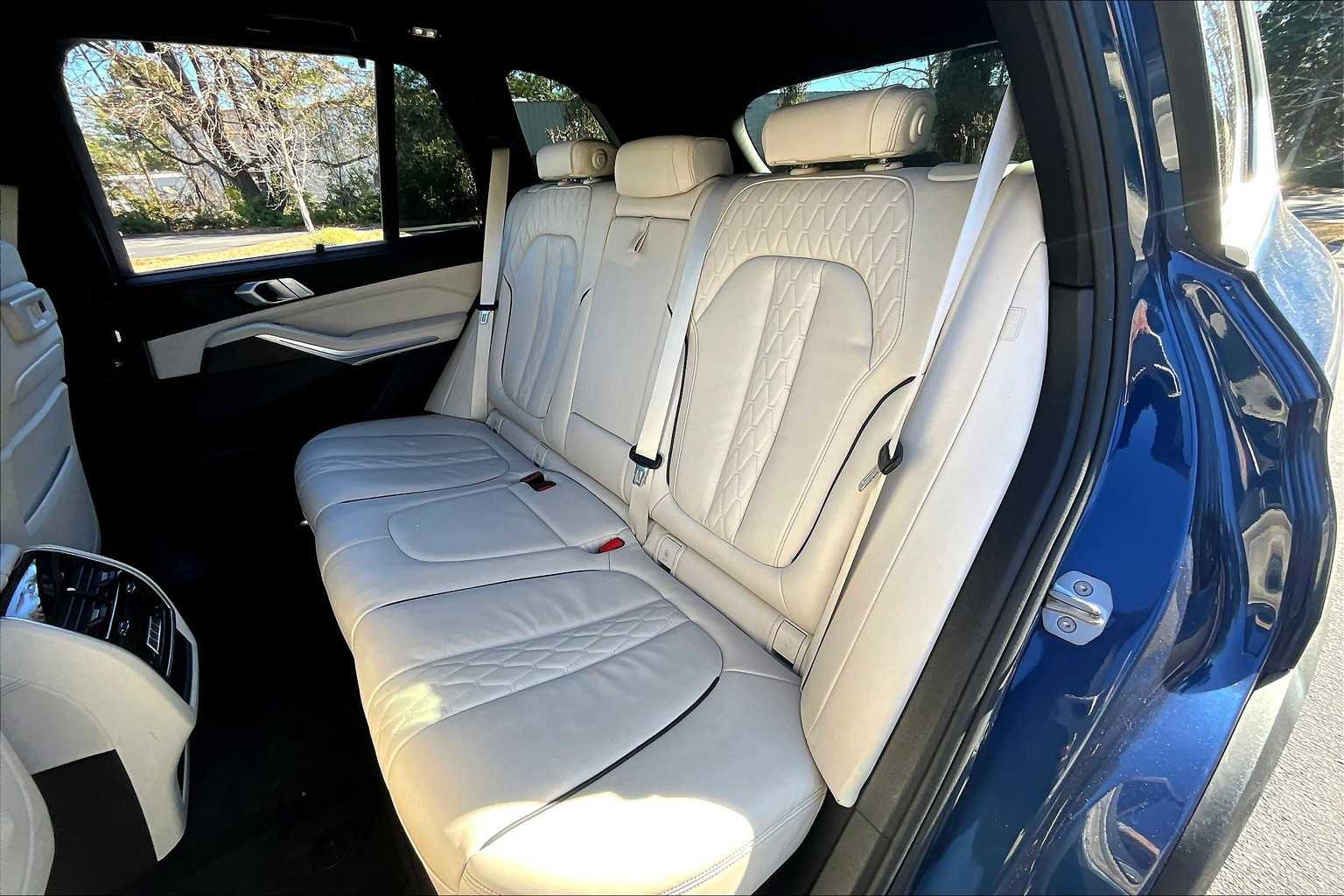 Used 2019 BMW X5 xDrive40i w/ Luxury Seating Package image 21