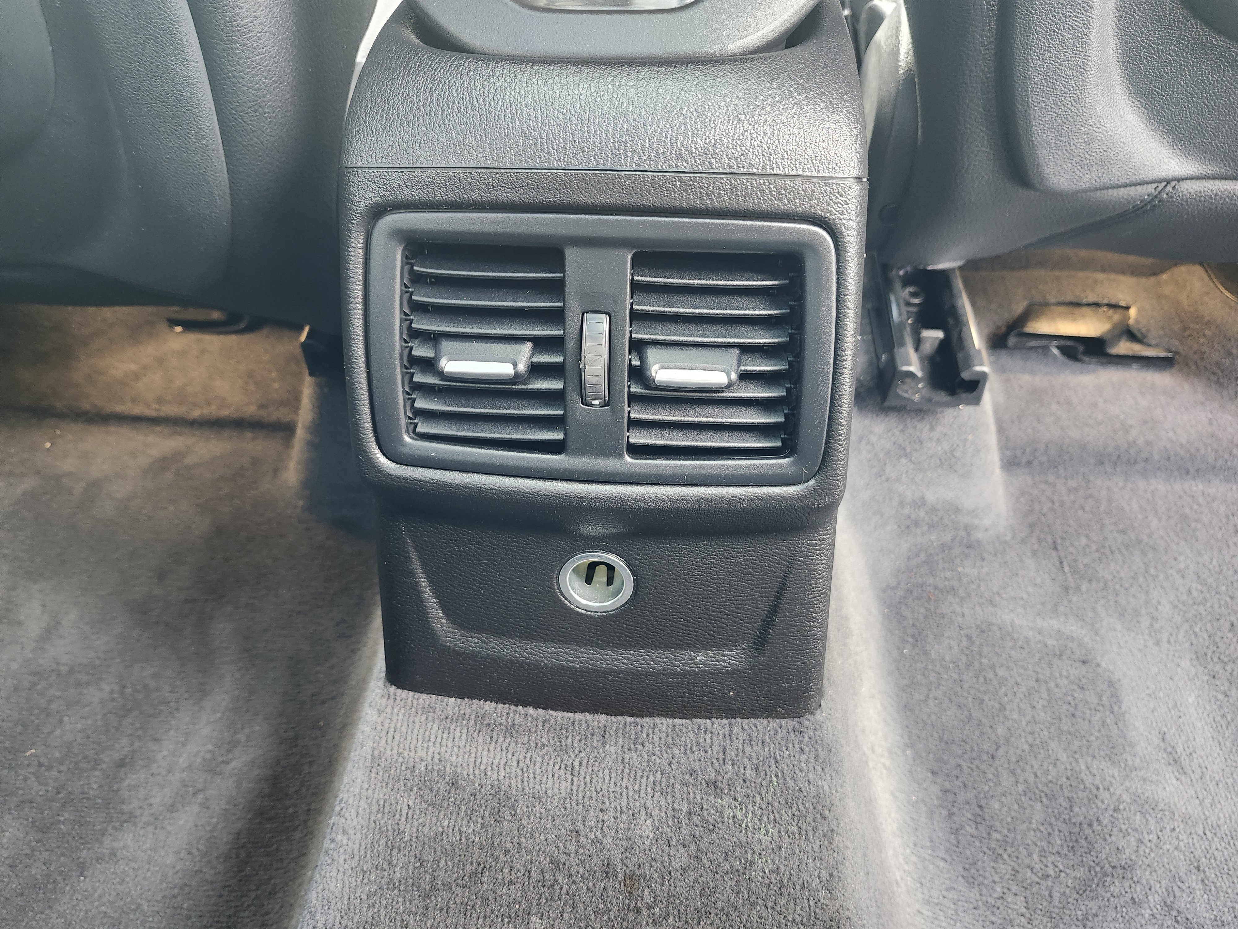 Used 2018 BMW X1 xDrive28i AWD/4WD image 24