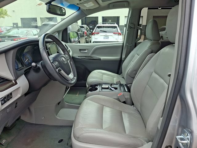 Certified 2017 Toyota Sienna XLE Premium AWD/4WD image 14