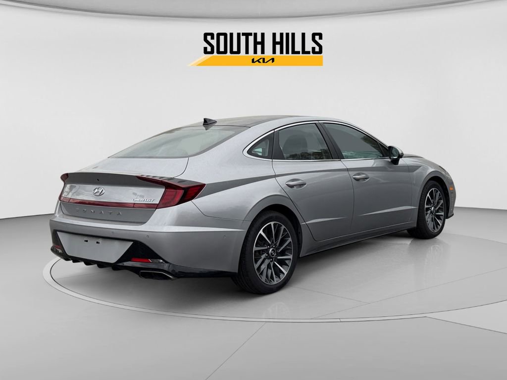 Used 2023 Hyundai Sonata Limited w/ Cargo Package FWD image 5