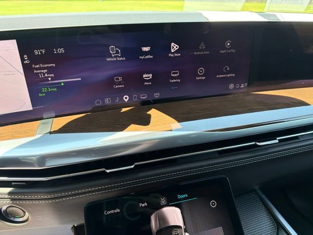 Certified 2025 Cadillac Escalade Sport Platinum w/ LPO, ONYX Package AWD/4WD image 15