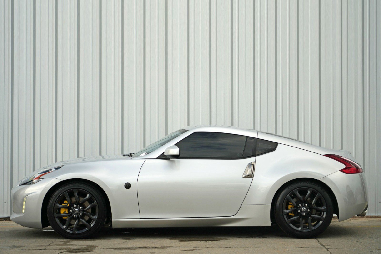 Used 2020 Nissan 370Z Coupe image 8