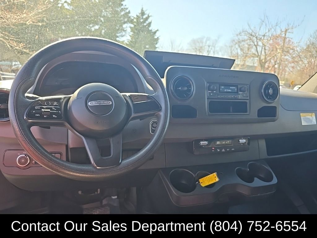 Used 2020 Freightliner Sprinter 3500 image 22