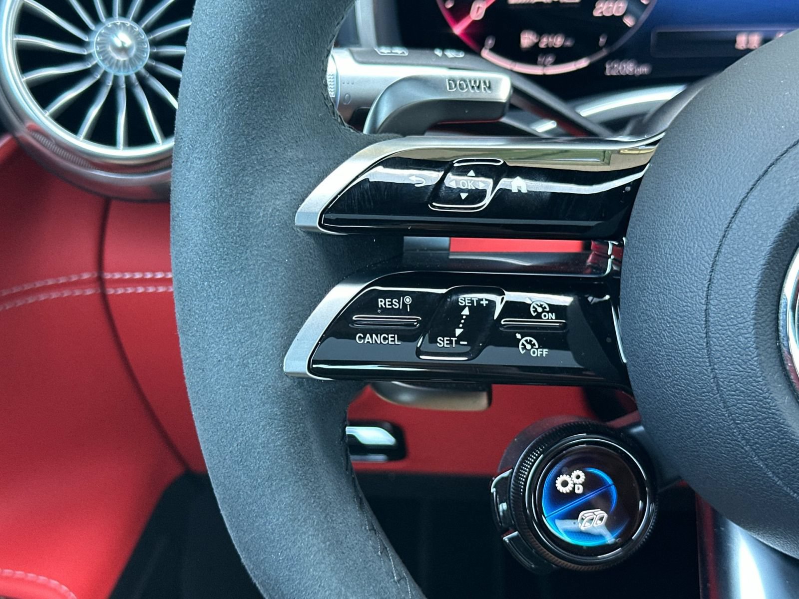 Used 2025 Mercedes-Benz AMG GT 55 image 27