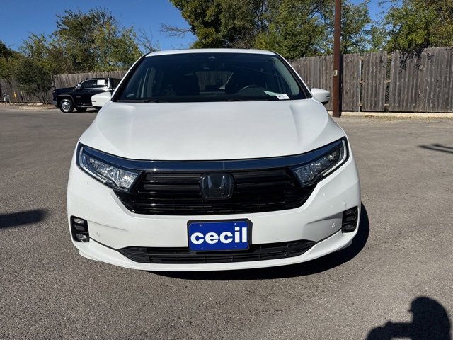 Used 2022 Honda Odyssey Elite image 2