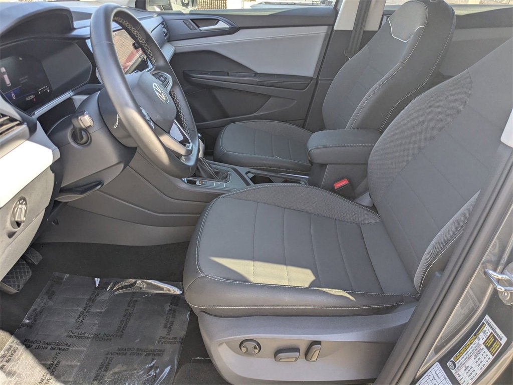 Used 2024 Volkswagen Taos SE image 20