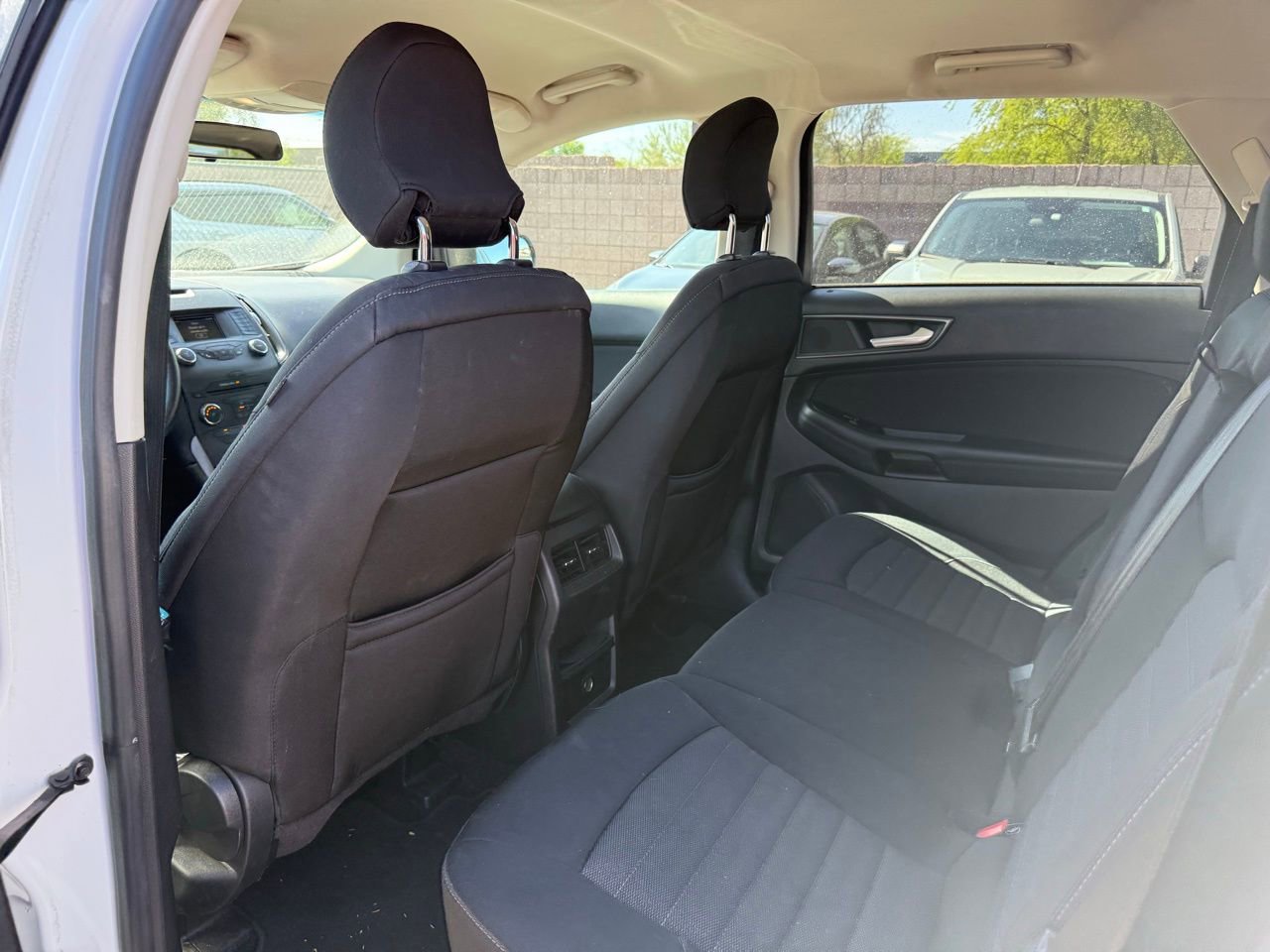 Used 2015 Ford Edge SE FWD image 11